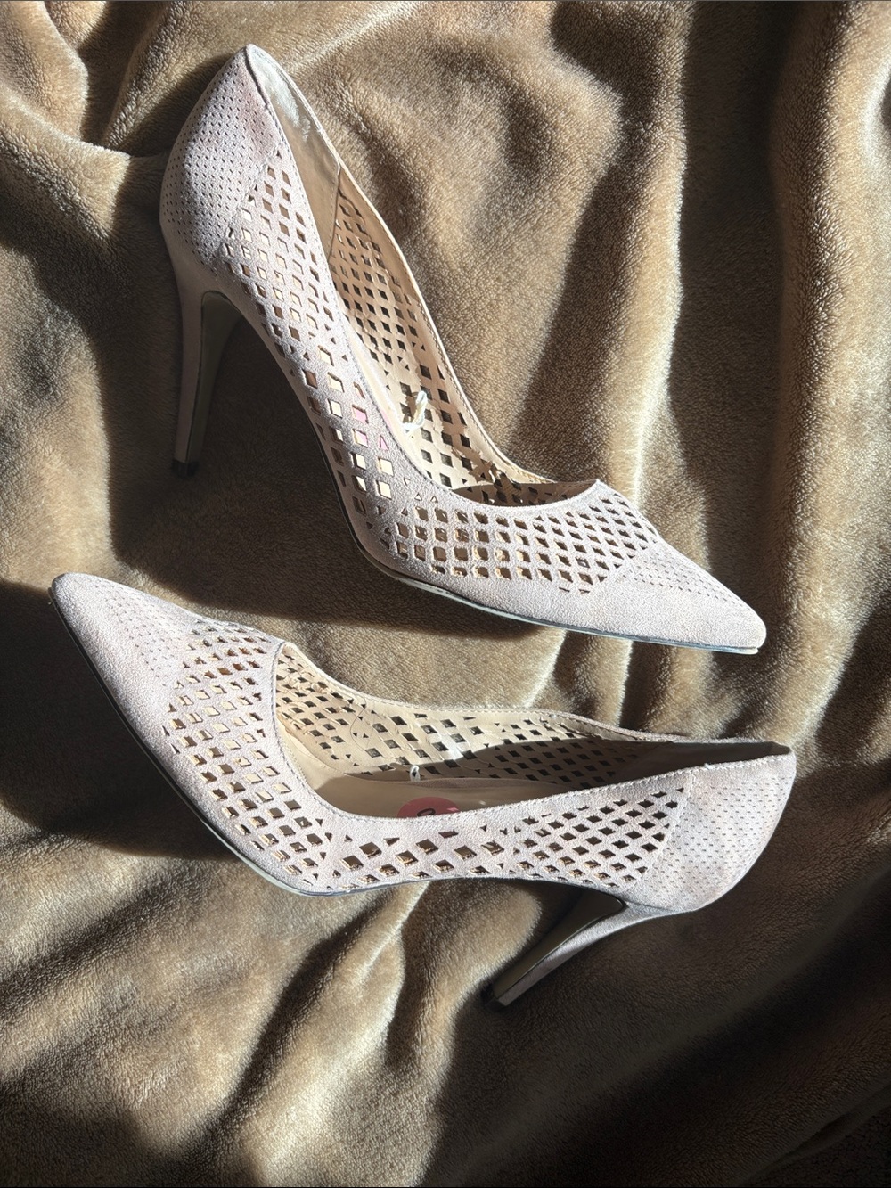 Unisa Pointed Laser-Cut Stiletto Blush Pumps - Size 10